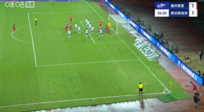 皮球打在边, 内尔松卢斯 皮球打在边, 内尔松卢斯