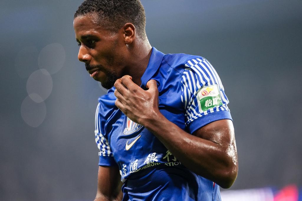 处在罚球区 处在罚球区