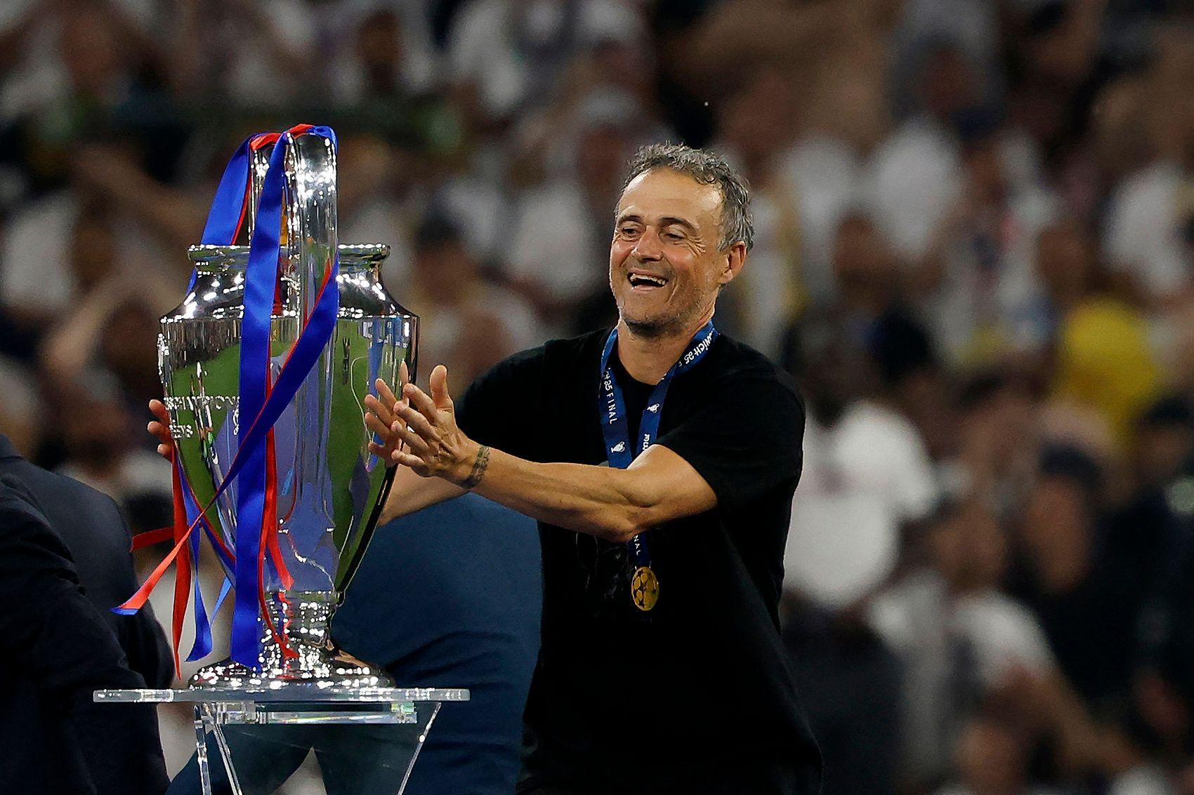 黎青训的法, 我们希望找, 了巴黎沸腾